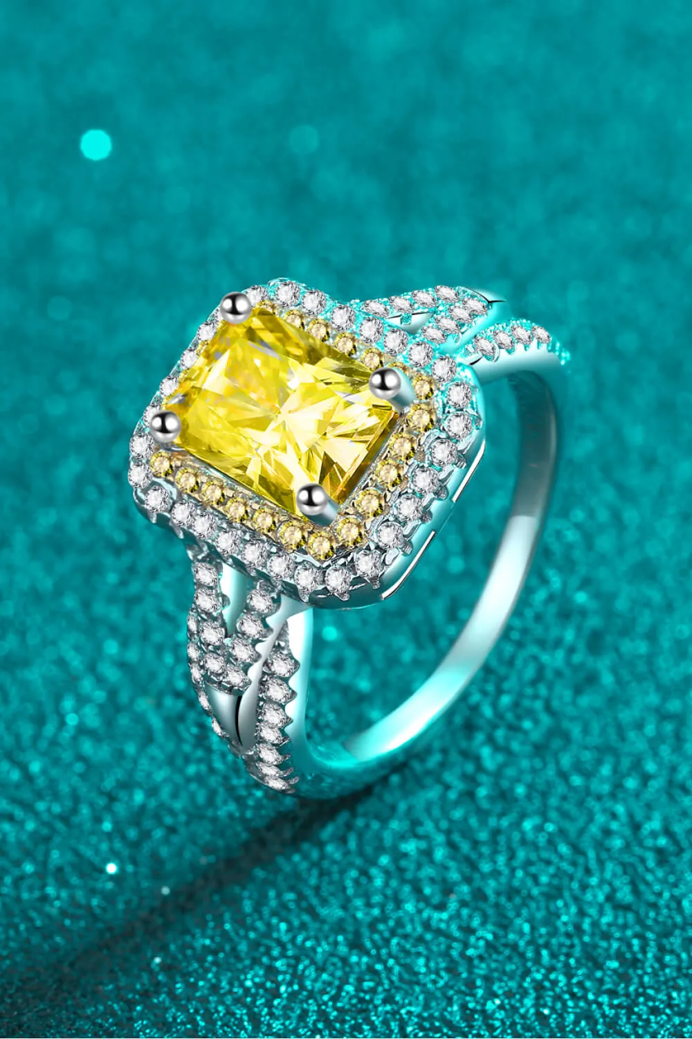 *APP EXCLUSIVE* Can't Stop Your Shine 2 Carat Moissanite Ring