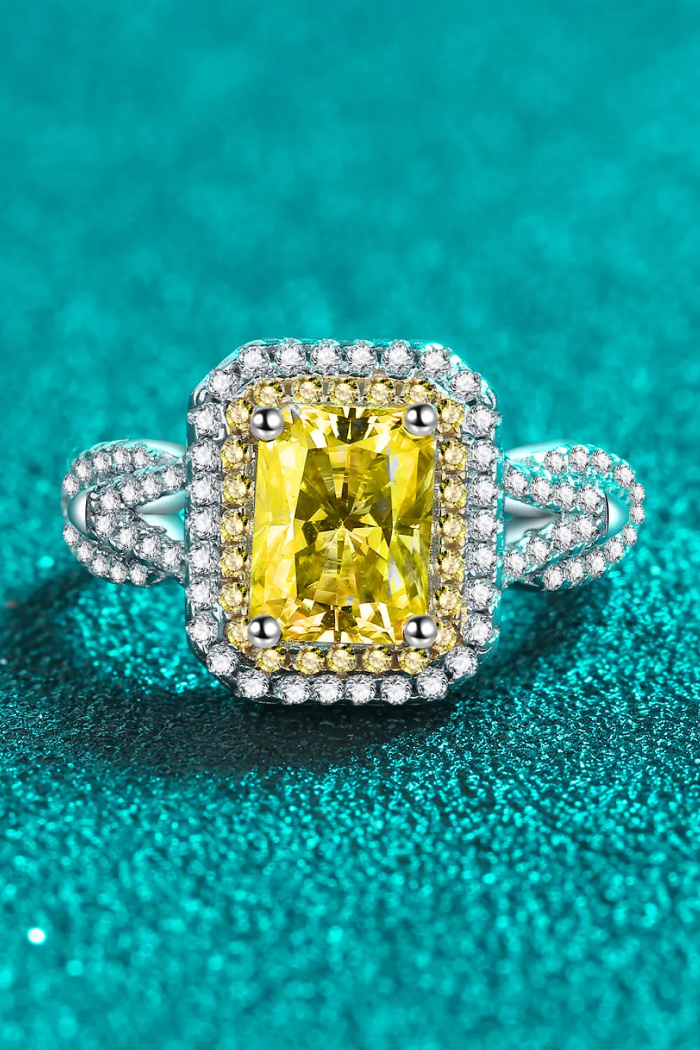 *APP EXCLUSIVE* Can't Stop Your Shine 2 Carat Moissanite Ring