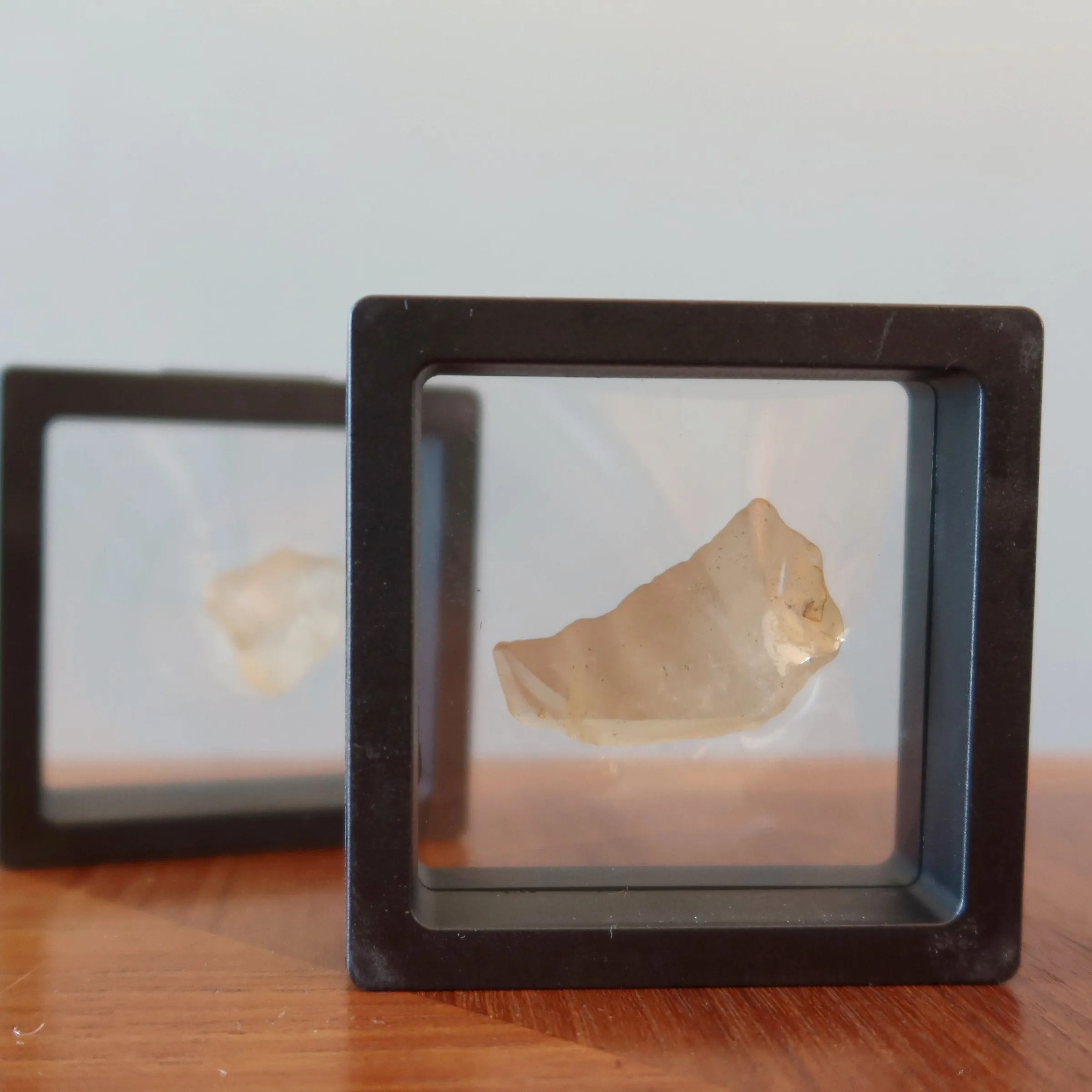 Black Floating Display Case Meteorite Jewelry Crystal Suspension
