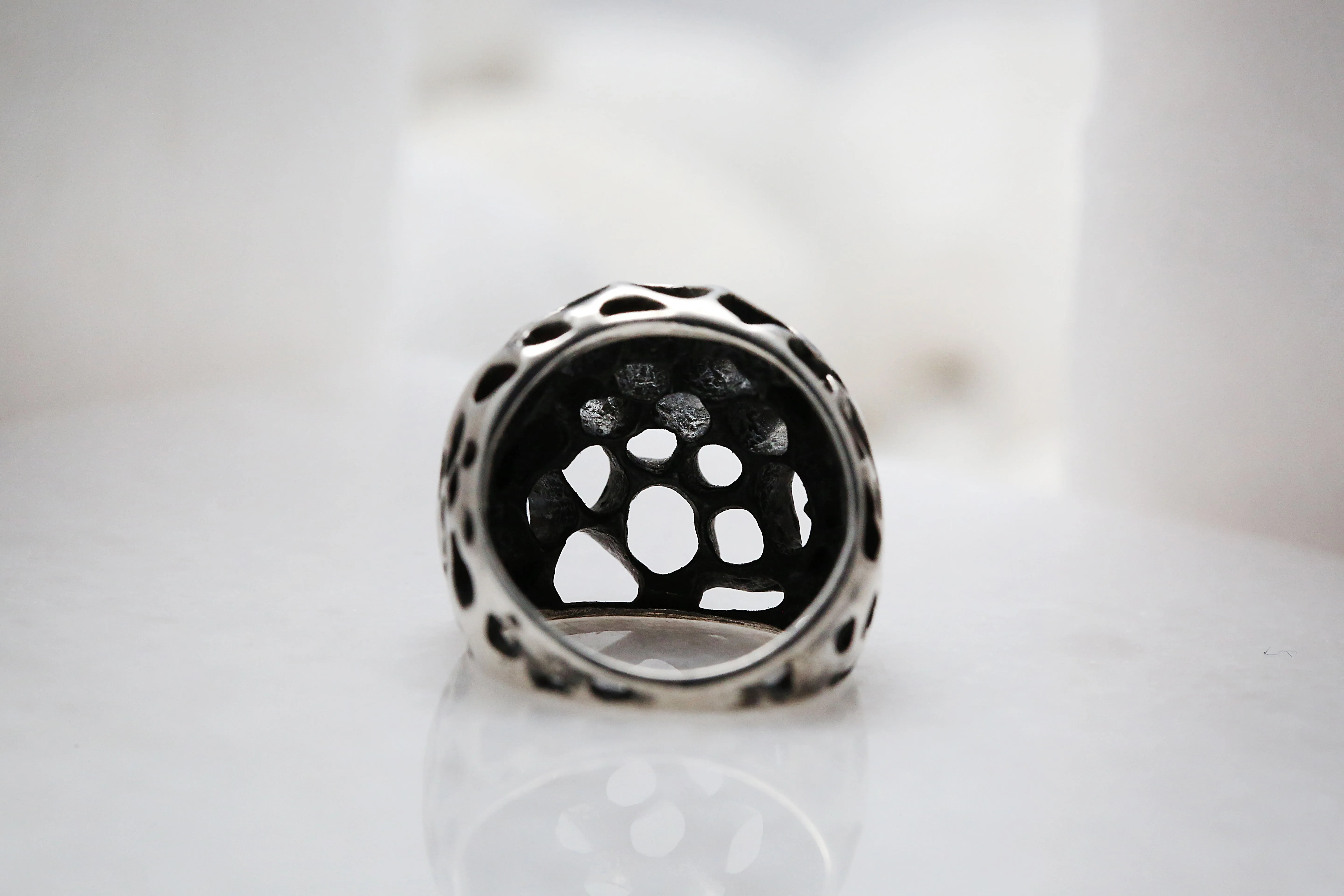 Patina Sweetgum Smooth Ring