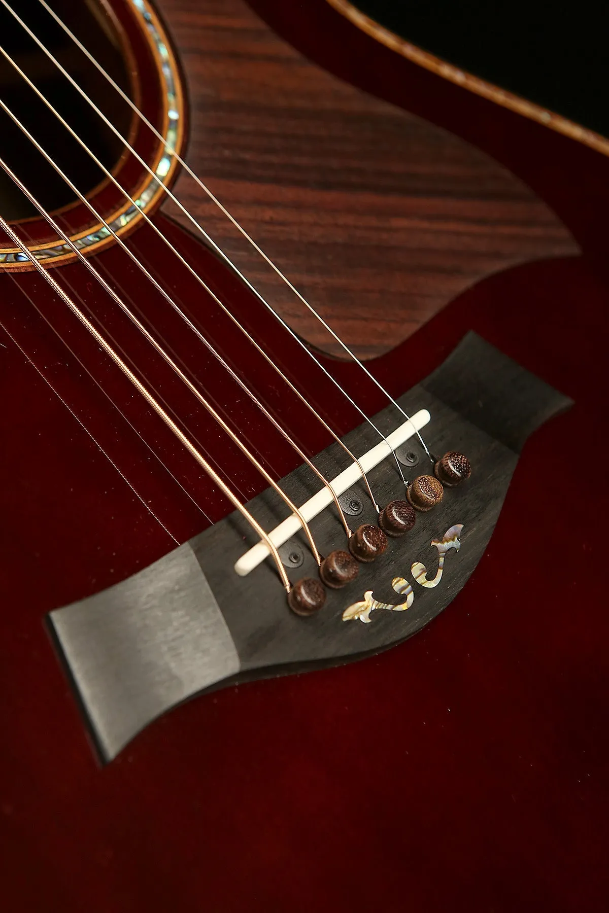 Taylor 'Custom Catch' NAMM Exclusive 'Western Red Cedar / Indian Rosewood' Acoustic Electric Guitar