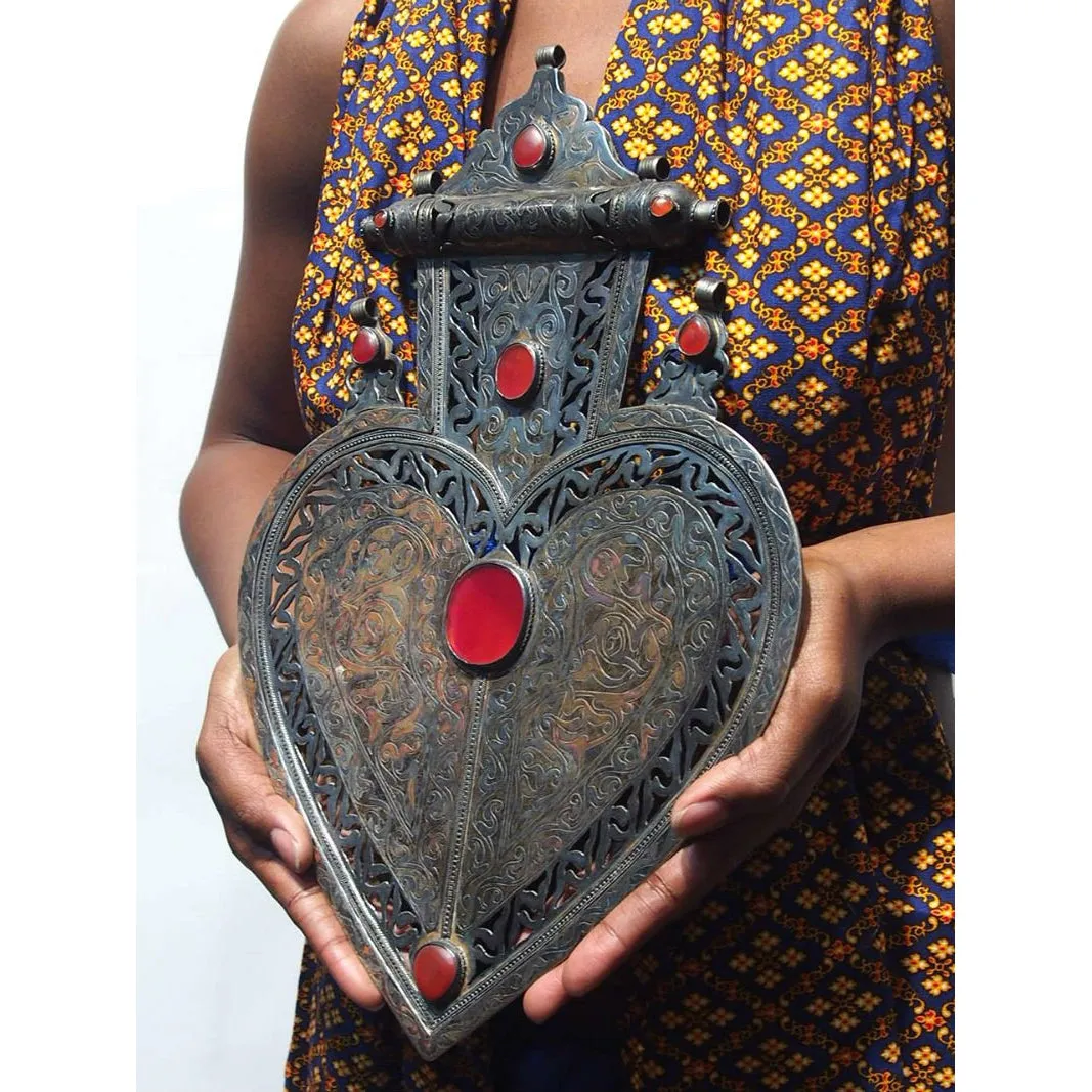 Turkmen Asyk Cordiform Heart Shape Antique Pendant with Dagdan Protective Birds-02